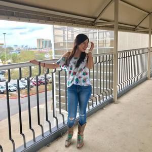 Meet your Posher, Jayde